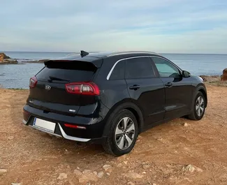 Noleggio auto Kia Niro 2018 in Spagna, con carburante Ibrido e 148 cavalli di potenza ➤ A partire da 36 EUR al giorno.