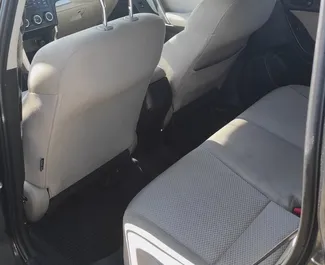 Subaru Forester 2016 disponibile per il noleggio a Tbilisi, con limite di chilometraggio di illimitato.