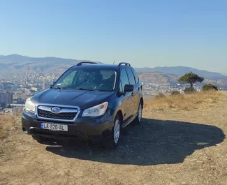 Subaru Forester 2016 con sistema A trazione integrale, disponibile a Tbilisi.