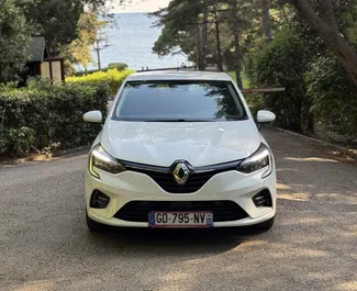Renault Clio 5 2021 con sistema A trazione anteriore, disponibile a Budva.
