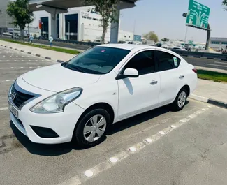 Noleggio auto Nissan Sunny 2023 negli Emirati Arabi Uniti, con carburante Benzina e 100 cavalli di potenza ➤ A partire da 80 AED al giorno.