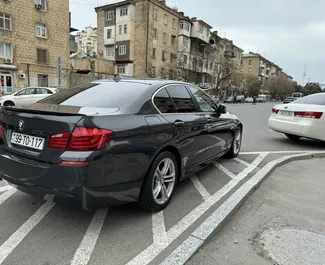 Noleggio BMW 520d. Auto Comfort, Premium per il noleggio in Azerbaigian ✓ Cauzione di Deposito di 300 AZN ✓ Opzioni assicurative RCT, CDW.