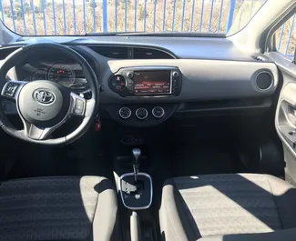Noleggio auto Toyota Yaris 2017 in Montenegro, con carburante Benzina e 100 cavalli di potenza ➤ A partire da 17 EUR al giorno.
