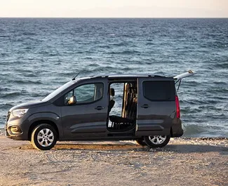 Noleggio auto Opel Combo Life 2024 in Turchia, con carburante Diesel e 90 cavalli di potenza ➤ A partire da 46 USD al giorno.