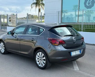 Noleggio Opel Astra. Auto Economica, Comfort per il noleggio in Albania ✓ Cauzione di Senza deposito ✓ Opzioni assicurative RCT, CDW, SCDW, FDW, All'estero.