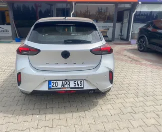 Motore Benzina da 1,2L di Opel Corsa 2025 per il noleggio all'aeroporto di Dalaman.