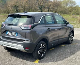Motore Diesel da 1,5L di Opel Crossland 2022 per il noleggio a Rafailovici.