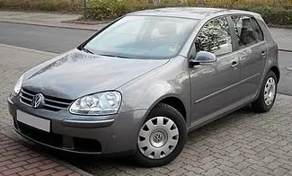 Vista frontale di un noleggio Volkswagen Golf 5 a Podgorica, Montenegro ✓ Auto #13159. ✓ Cambio Manuale TM ✓ 0 recensioni.