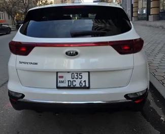 Kia Sportage 2021 disponibile per il noleggio a Yerevan, con limite di chilometraggio di illimitato.