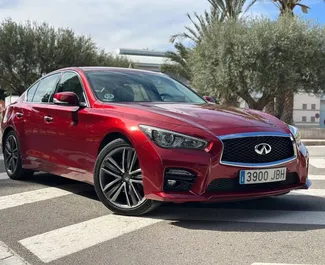 Vista frontale di un noleggio Infiniti Q50 ad Alicante, Spagna ✓ Auto #12961. ✓ Cambio Automatico TM ✓ 0 recensioni.