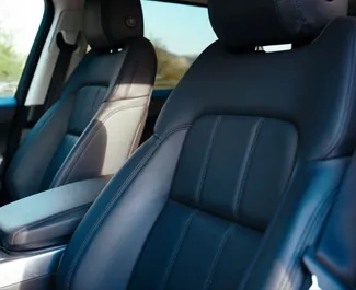 Noleggio Land Rover Range Rover Sport. Auto Premium, Lusso, SUV per il noleggio in Spagna ✓ Cauzione di Deposito di 3000 EUR ✓ Opzioni assicurative RCT.