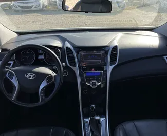 Noleggio auto Hyundai i30 2014 in Albania, con carburante Diesel e 90 cavalli di potenza ➤ A partire da 18 EUR al giorno.