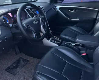 Motore Diesel da 1,6L di Hyundai Accent Blue 2019 per il noleggio a Durazzo.