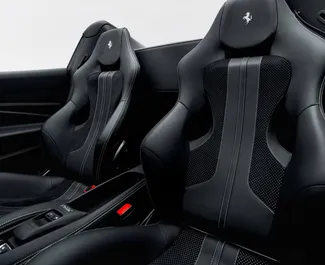 Noleggio auto Ferrari F8 Spider 2023 negli Emirati Arabi Uniti, con carburante Benzina e 710 cavalli di potenza ➤ A partire da 3500 AED al giorno.