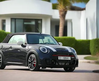 Noleggio auto Mini Cooper 2022 negli Emirati Arabi Uniti, con carburante Benzina e 136 cavalli di potenza ➤ A partire da 300 AED al giorno.