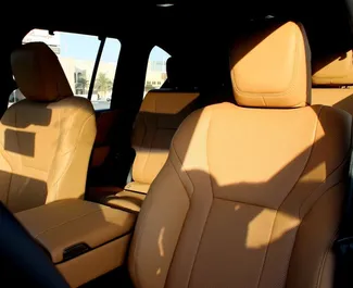 Noleggio Lexus LX570. Auto Premium, Lusso, Crossover per il noleggio negli Emirati Arabi Uniti ✓ Cauzione di Deposito di 2500 AED ✓ Opzioni assicurative RCT.