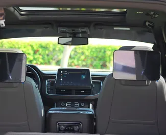 Noleggio auto Chevrolet Tahoe 2022 negli Emirati Arabi Uniti, con carburante Benzina e 355 cavalli di potenza ➤ A partire da 475 AED al giorno.