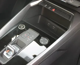 Noleggio auto Audi A3 Sedan 2023 negli Emirati Arabi Uniti, con carburante Benzina e 150 cavalli di potenza ➤ A partire da 225 AED al giorno.