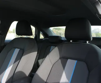 Audi A3 Sedan 2023 disponibile per il noleggio a Dubai, con limite di chilometraggio di illimitato.