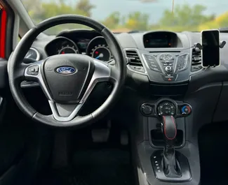 Ford Fiesta Ecoboost 2017 disponibile per il noleggio a Budva, con limite di chilometraggio di illimitato.
