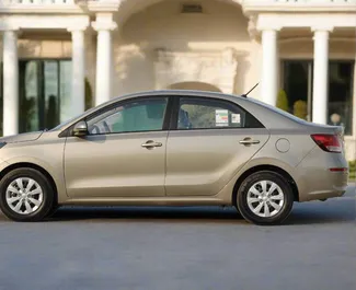 Kia Pegas 2024 con sistema A trazione anteriore, disponibile a Dubai.