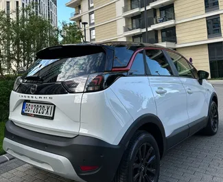 Motore Benzina da 1,2L di Opel Crossland 2021 per il noleggio a Belgrado.
