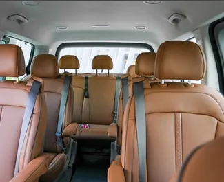 Noleggio auto Hyundai Staria 2023 negli Emirati Arabi Uniti, con carburante Benzina e 177 cavalli di potenza ➤ A partire da 450 AED al giorno.