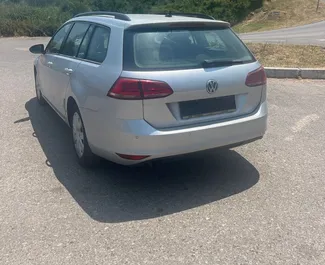 Noleggio Volkswagen Golf Variant. Auto Economica, Comfort per il noleggio in Montenegro ✓ Cauzione di Deposito di 100 EUR ✓ Opzioni assicurative RCT, CDW, SCDW, Furto, All'estero.