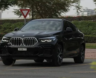 Vista frontale di un noleggio BMW X6 a Dubai, Emirati Arabi Uniti ✓ Auto #13450. ✓ Cambio Automatico TM ✓ 0 recensioni.