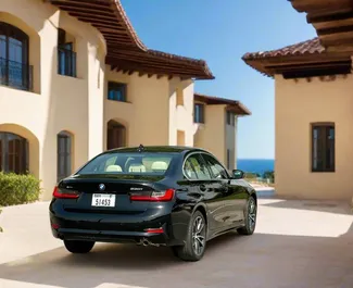 Motore Benzina da 2,0L di BMW 330i 2022 per il noleggio a Dubai.