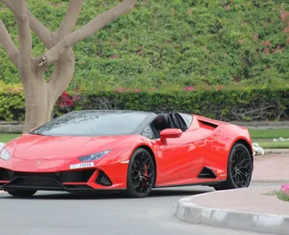 Vista frontale di un noleggio Lamborghini Huracan a Dubai, Emirati Arabi Uniti ✓ Auto #13471. ✓ Cambio Automatico TM ✓ 0 recensioni.