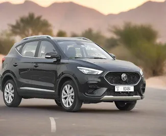 Noleggio MG ZS. Auto Economica, Comfort, Crossover per il noleggio negli Emirati Arabi Uniti ✓ Cauzione di Deposito di 2500 AED ✓ Opzioni assicurative RCT.