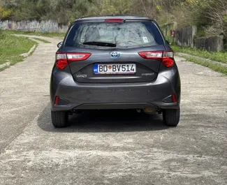 Noleggio Toyota Yaris. Auto Economica, Comfort per il noleggio in Montenegro ✓ Cauzione di Deposito di 200 EUR ✓ Opzioni assicurative RCT, CDW, SCDW, FDW, All'estero.