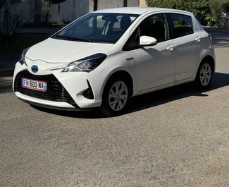 Noleggio auto Toyota Yaris #13129 Automatico a Budva, dotata di motore 1,5L ➤ Da Luka in Montenegro.