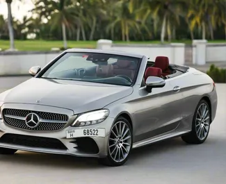 Motore Benzina da 2,0L di Mercedes-Benz C300 Cabrio 2022 per il noleggio a Dubai.