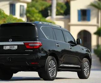 Motore Benzina da 5,6L di Nissan Patrol 2022 per il noleggio a Dubai.
