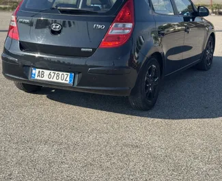 Noleggio Hyundai i30. Auto Economica, Comfort per il noleggio in Albania ✓ Cauzione di Senza deposito ✓ Opzioni assicurative RCT, FDW.
