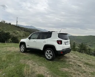 Noleggio Jeep Renegade. Auto Economica, Comfort, Crossover per il noleggio in Georgia ✓ Cauzione di Deposito di 100 GEL ✓ Opzioni assicurative RCT.