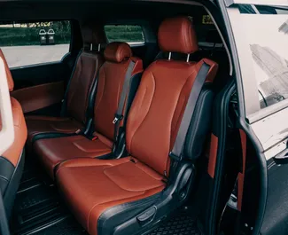 Motore Benzina da 3,5L di Kia Carnival 2023 per il noleggio a Tashkent.