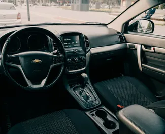 Noleggio Chevrolet Captiva. Auto Comfort, Crossover per il noleggio in Uzbekistan ✓ Cauzione di Deposito di 400 USD ✓ Opzioni assicurative RCT, CDW.