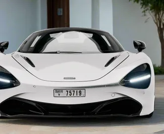 Vista frontale di un noleggio McLaren 720S a Dubai, Emirati Arabi Uniti ✓ Auto #13496. ✓ Cambio Automatico TM ✓ 0 recensioni.