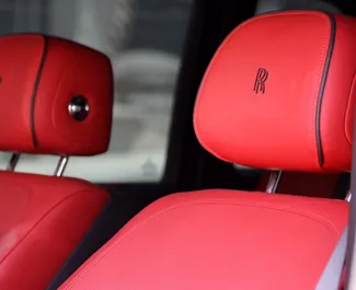 Motore Benzina da 6,0L di Rolls-Royce Cullinan 2023 per il noleggio a Dubai.