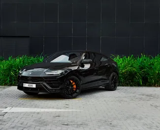 Lamborghini Urus 2021 con sistema A trazione integrale, disponibile a Dubai.