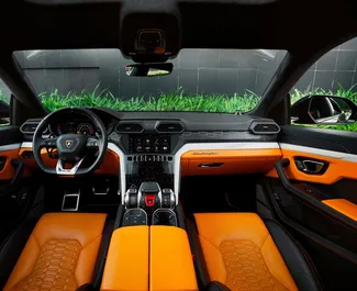 Noleggio Lamborghini Urus. Auto Premium, Lusso, Crossover per il noleggio negli Emirati Arabi Uniti ✓ Cauzione di Deposito di 2500 AED ✓ Opzioni assicurative RCT.