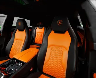 Motore Benzina da 4,0L di Lamborghini Urus 2021 per il noleggio a Dubai.