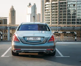 Vista frontale di un noleggio Mercedes-Benz S560 a Dubai, Emirati Arabi Uniti ✓ Auto #13442. ✓ Cambio Automatico TM ✓ 0 recensioni.
