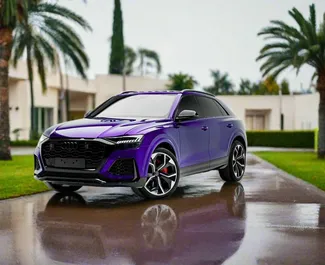 Audi RS Q8 2023 disponibile per il noleggio a Dubai, con limite di chilometraggio di illimitato.
