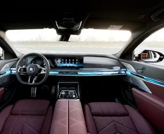 Noleggio auto BMW 740Li #13378 Automatico a Dubai, dotata di motore 3,0L ➤ Da Mohammad negli Emirati Arabi Uniti.