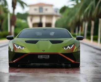 Vista frontale di un noleggio Lamborghini Huracan STO a Dubai, Emirati Arabi Uniti ✓ Auto #13340. ✓ Cambio Automatico TM ✓ 0 recensioni.