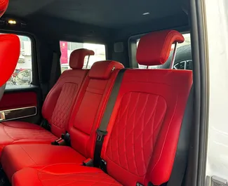 Noleggio auto Mercedes-Benz G63 AMG 2024 negli Emirati Arabi Uniti, con carburante Benzina e 585 cavalli di potenza ➤ A partire da 1600 AED al giorno.